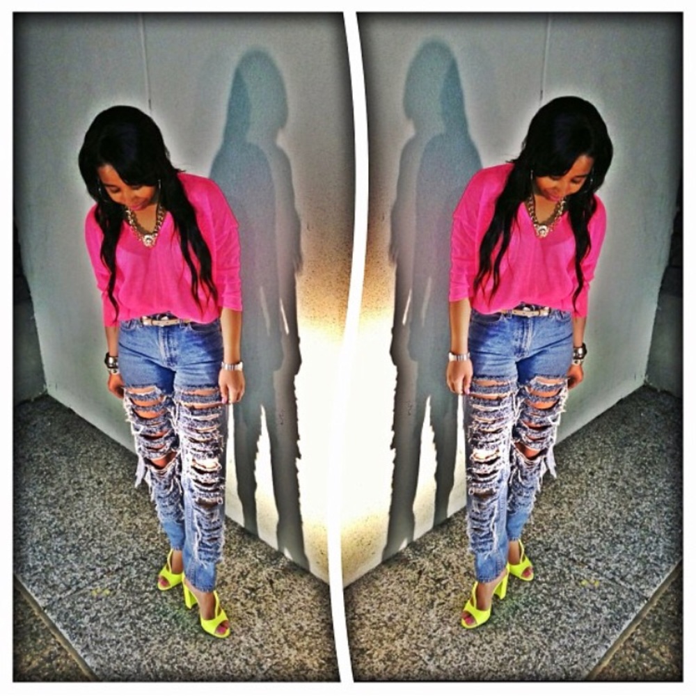 Levi distressed jeans